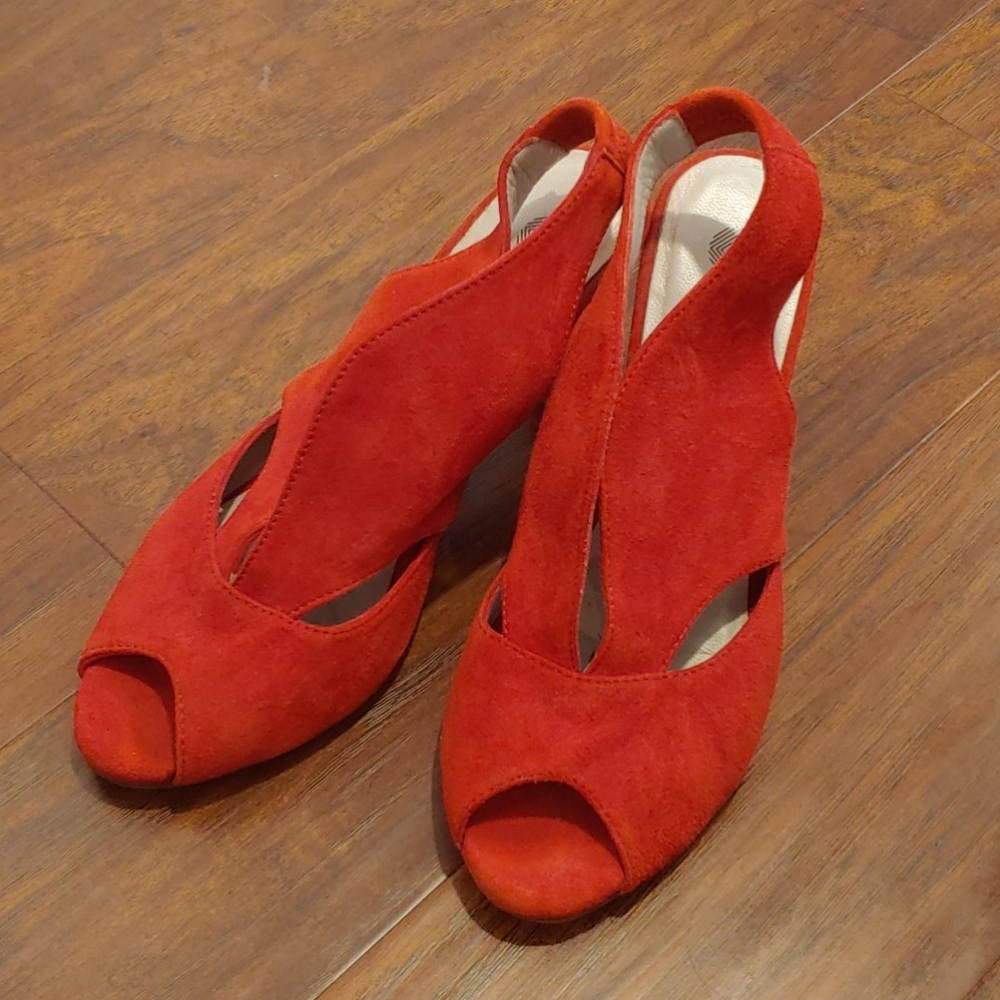 Eric Michael Peru Red Heel